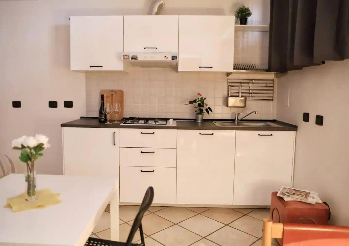 Bed and Breakfast Casa Emilia Болонья Экстерьер фото